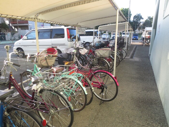 サンハイツホリウチの物件外観写真