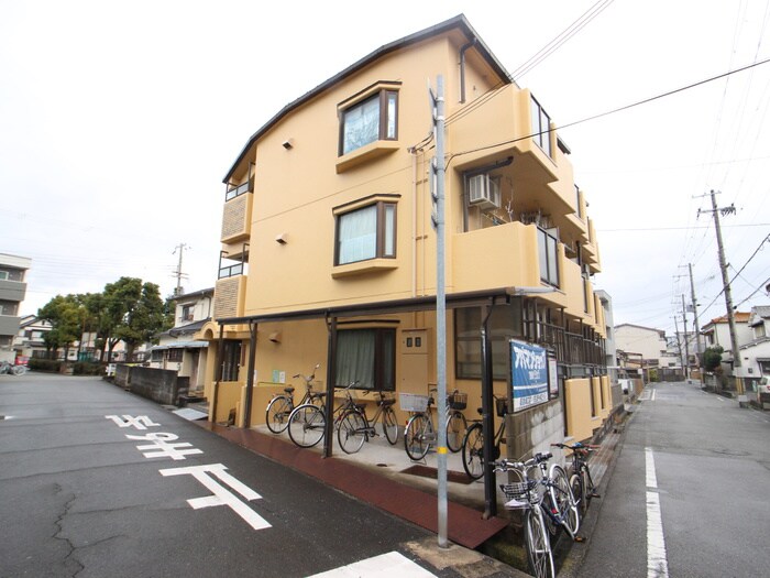 桝マンションの物件外観写真