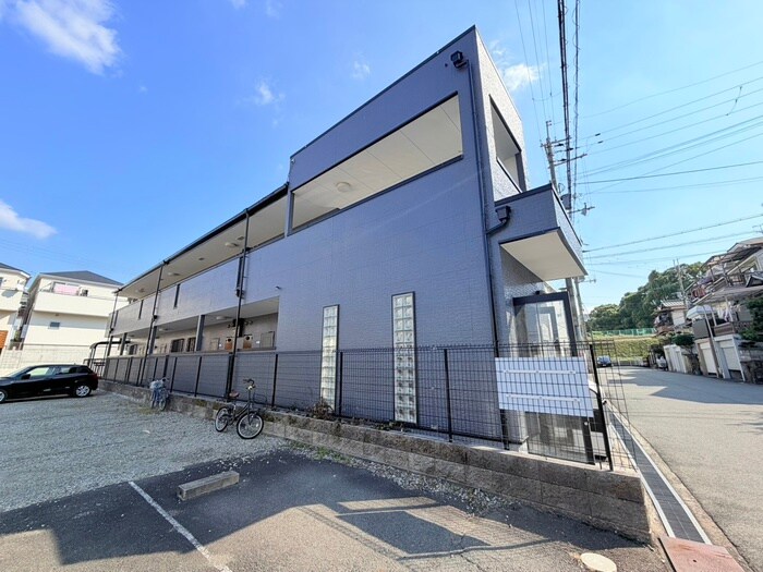 サンパティ－クの物件外観写真