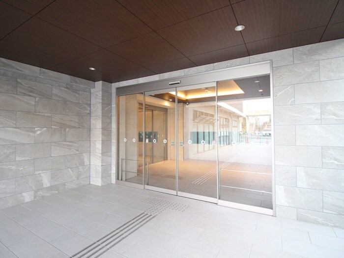 ｸﾘｽﾀﾙｸﾞﾗﾝﾂ京都西大路(201)の物件外観写真