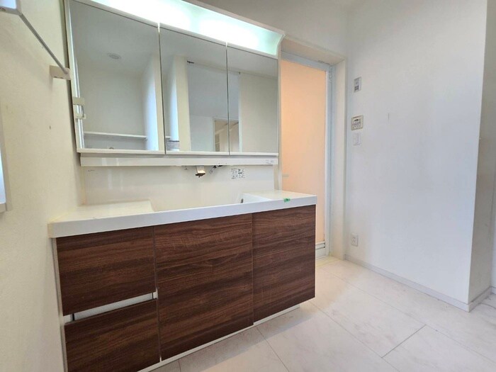 木幡南山貸家の物件内観写真