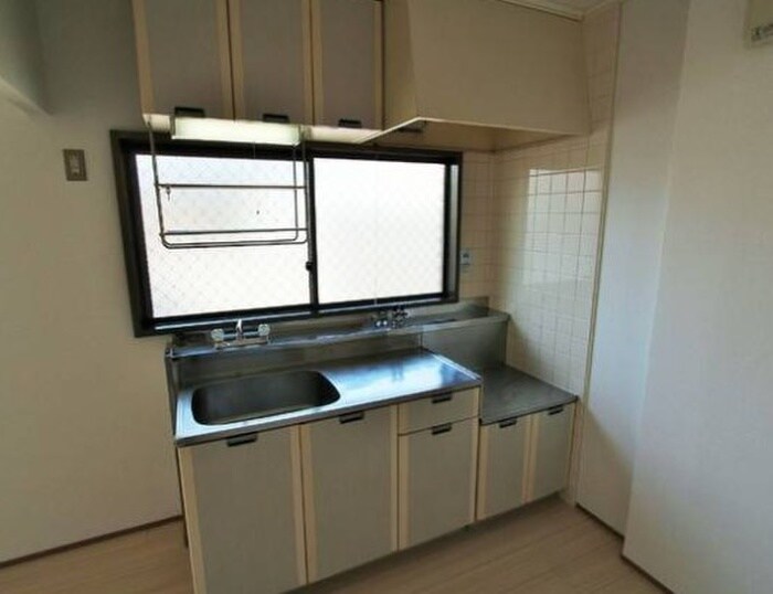 ひかりハイツＡ棟の物件内観写真