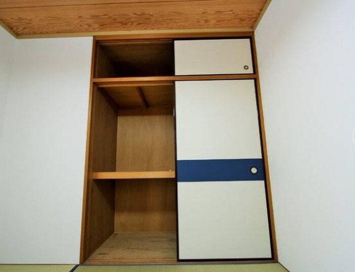 ひかりハイツＡ棟の物件内観写真