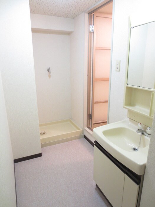 上阿達谷口マンションの物件内観写真