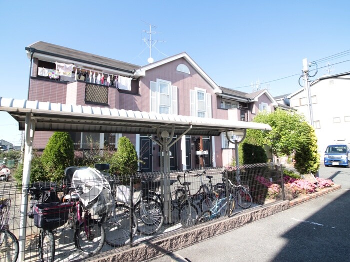 シャンドフル－ルⅡの物件外観写真