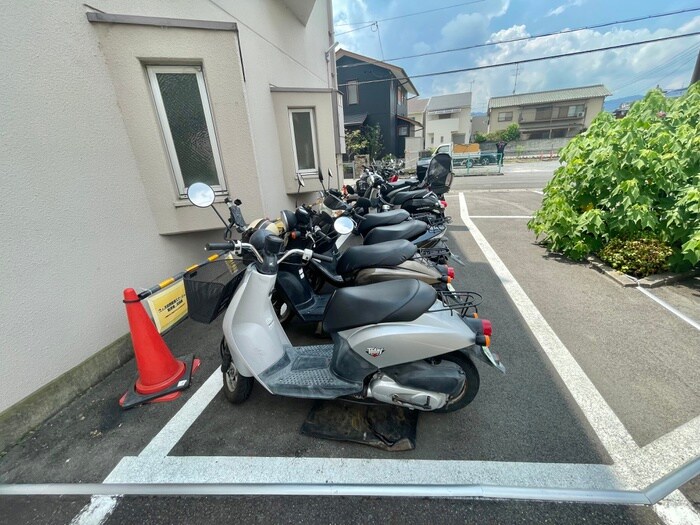 メゾン河忠の物件外観写真