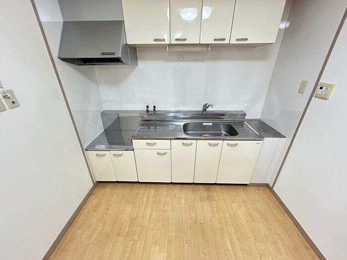 メゾン河忠の物件内観写真