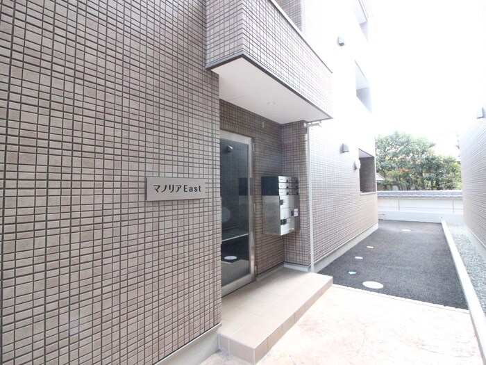 マノリアＥastの物件外観写真