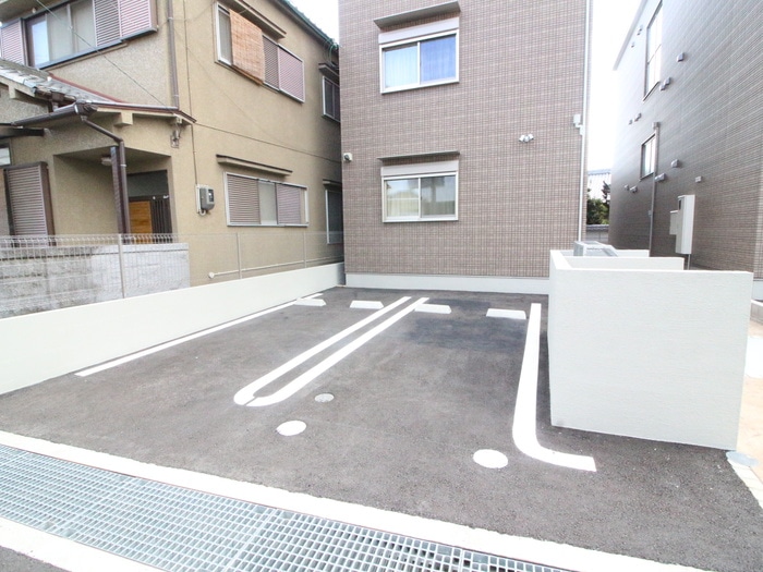 マノリアＥastの物件外観写真