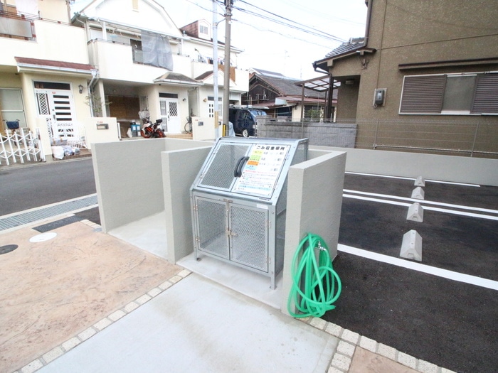 マノリアＥastの物件外観写真