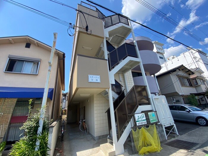 ミナ－ジュ宇治の物件外観写真