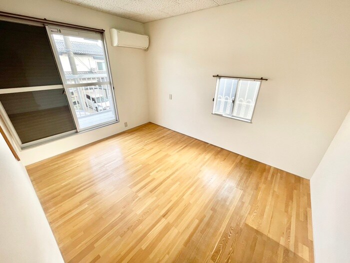 守山市勝部2丁目貸家の物件内観写真