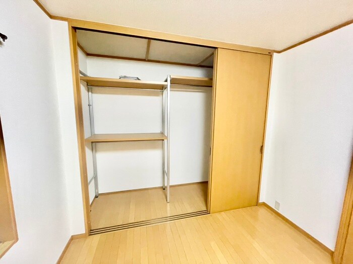 守山市勝部2丁目貸家の物件内観写真