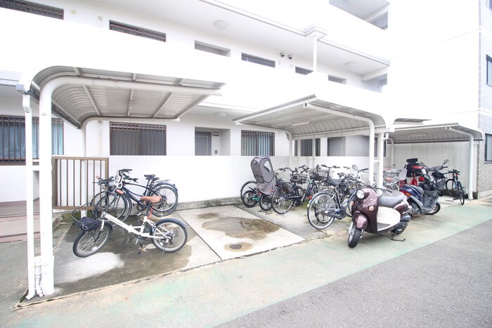 ウエストコ－トの物件外観写真