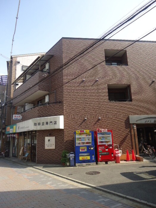 メゾン山本の物件外観写真