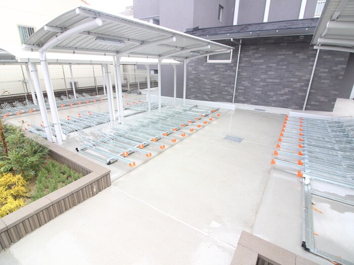 グローリードミール天神の物件外観写真