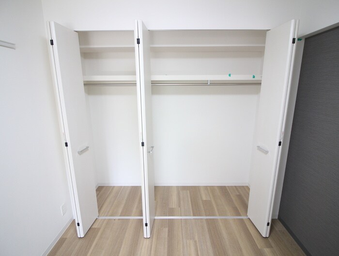 グローリードミール天神の物件内観写真