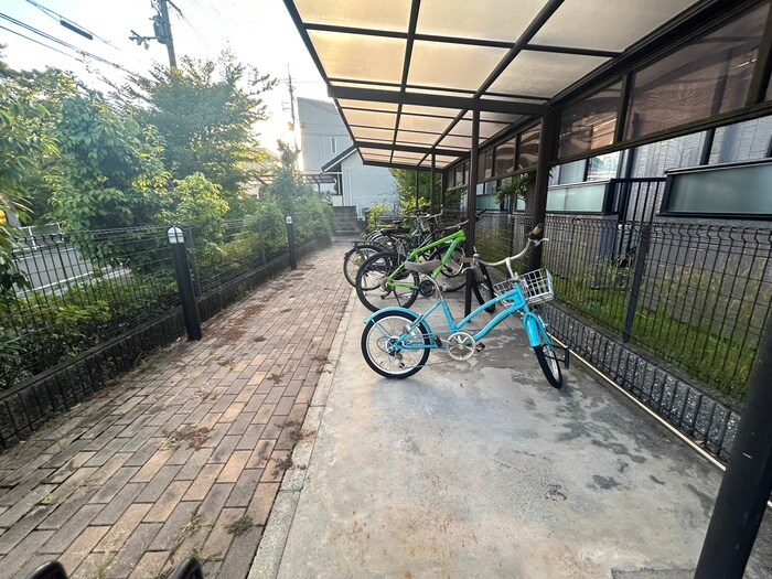 プレミアメゾン東みのおの物件外観写真