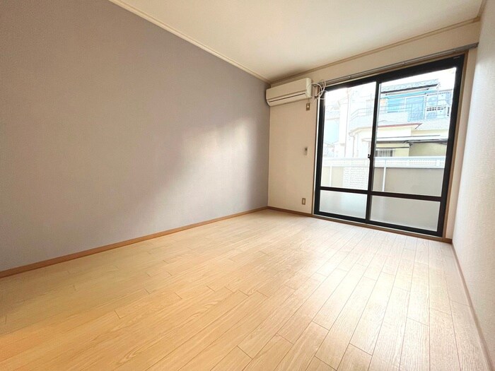 チャ－リ－ズの物件内観写真