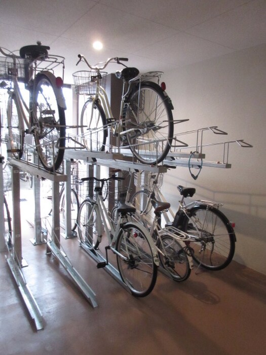 アベニール鷺洲の物件外観写真