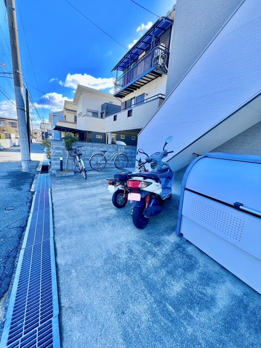 Acrossの物件外観写真