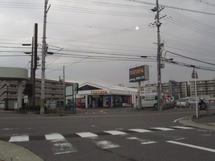 コスミックウィング小栗栖の物件外観写真