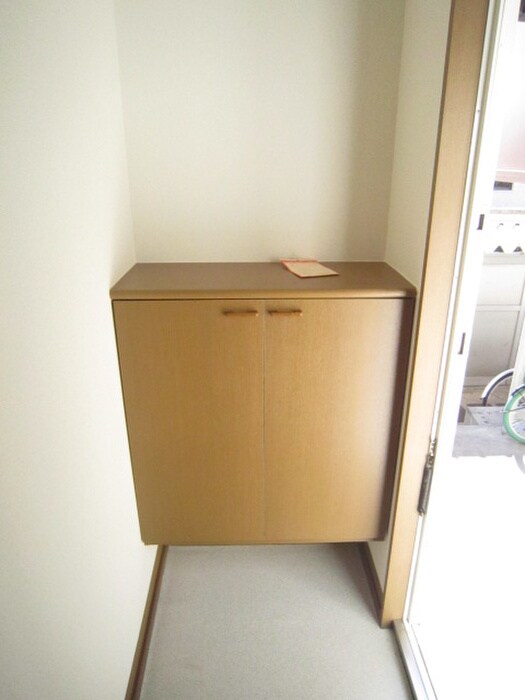 コスミックウィング小栗栖の物件内観写真