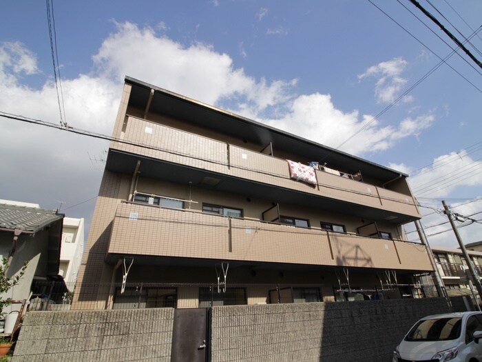 シャルマンの物件外観写真