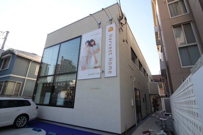 クレスト甲子園の物件外観写真