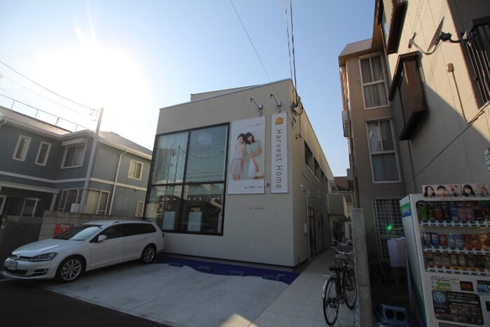 クレスト甲子園の物件外観写真