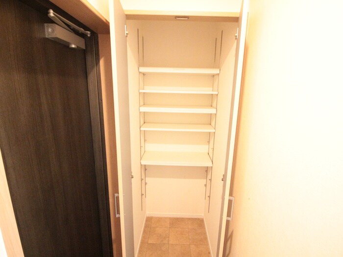 クレスト甲子園の物件内観写真