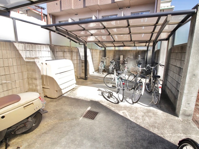 リーベン桂の物件外観写真