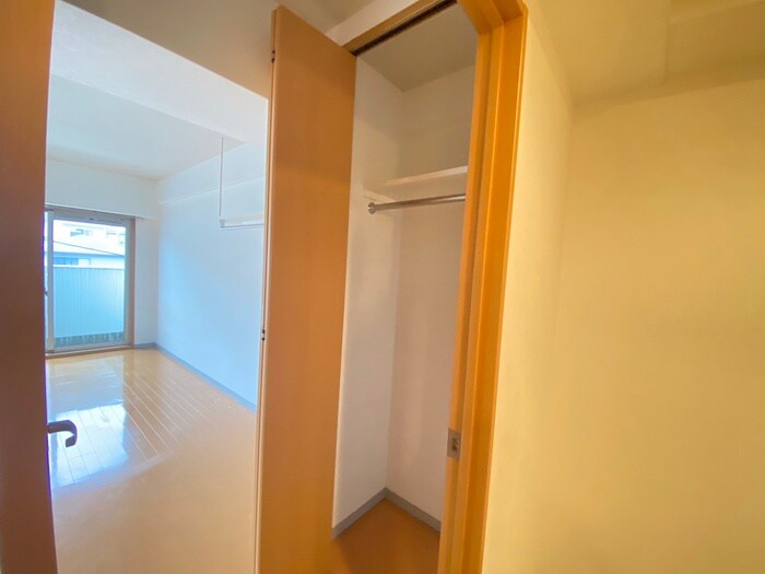 トゥモ－ル山科の物件内観写真