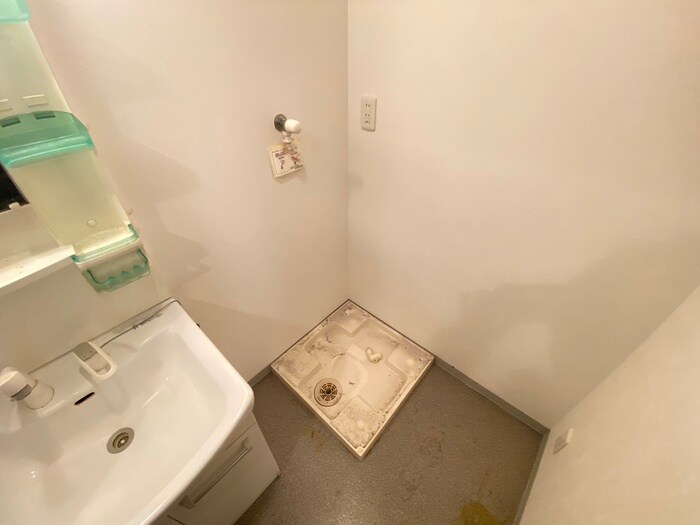 トゥモ－ル山科の物件内観写真