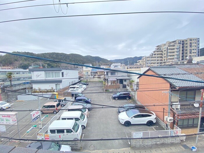 トゥモ－ル山科の物件内観写真