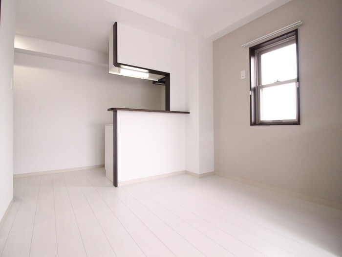 ラルーチェ千里丘の物件内観写真