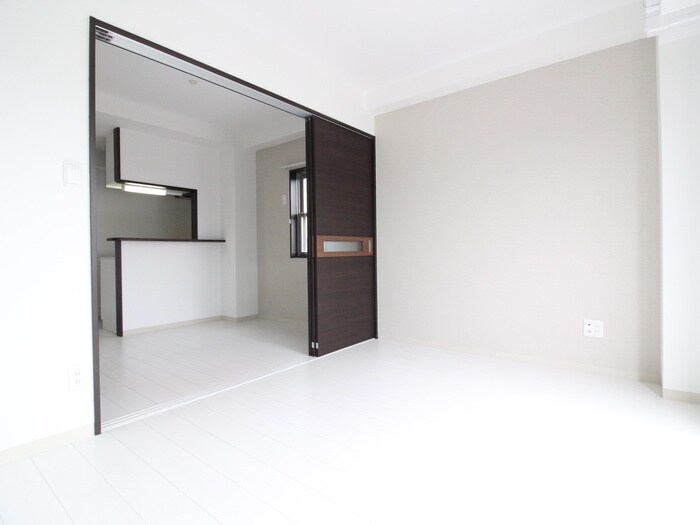 ラルーチェ千里丘の物件内観写真