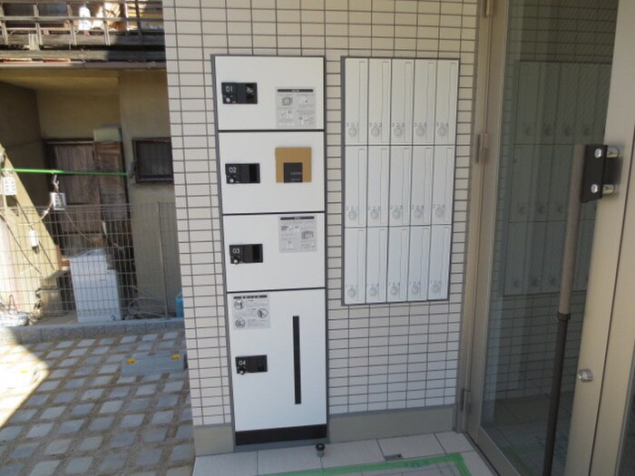 ラルーチェ千里丘の物件外観写真