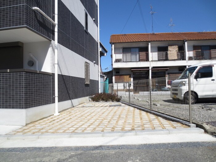 ラルーチェ千里丘の物件外観写真