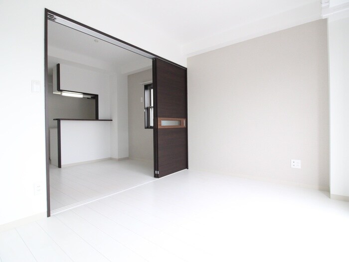 ラルーチェ千里丘の物件内観写真