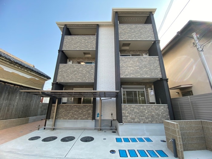 セジュール本町の物件外観写真