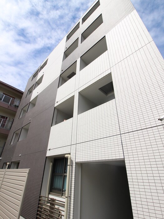 セラヴィの物件外観写真