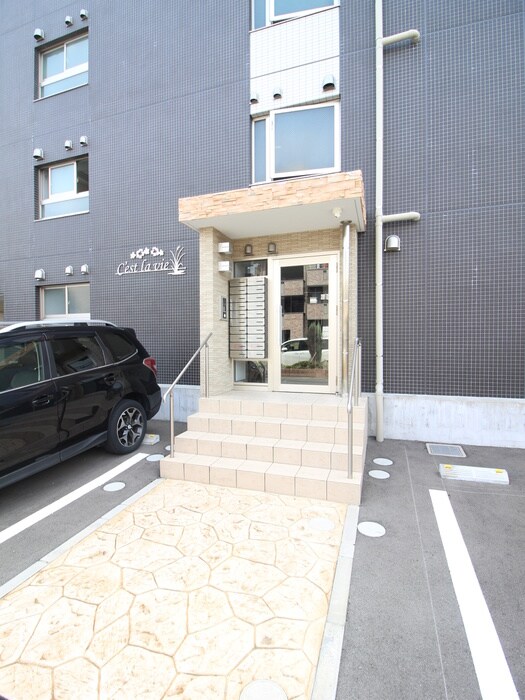 セラヴィの物件外観写真