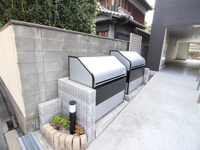 セラヴィの物件外観写真