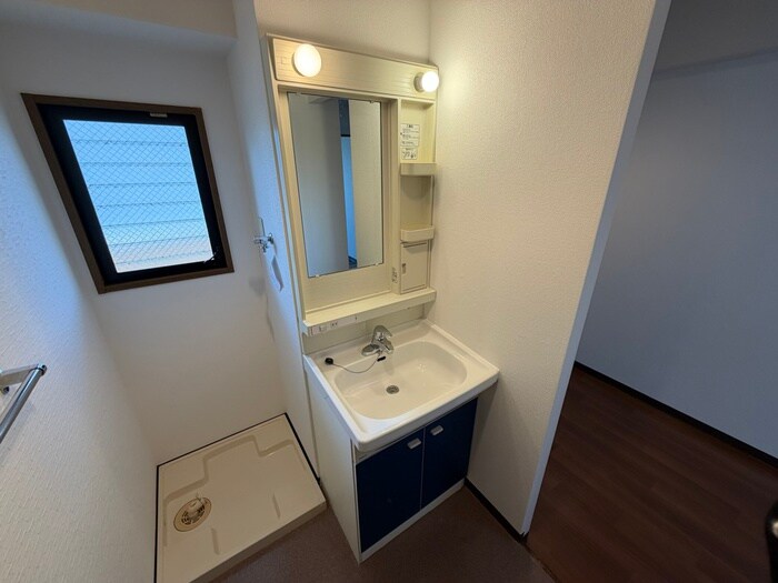 長澤文具ビル（1Ｆ～9Ｆ）の物件内観写真