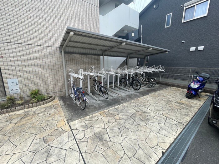 アルヴィータの物件外観写真