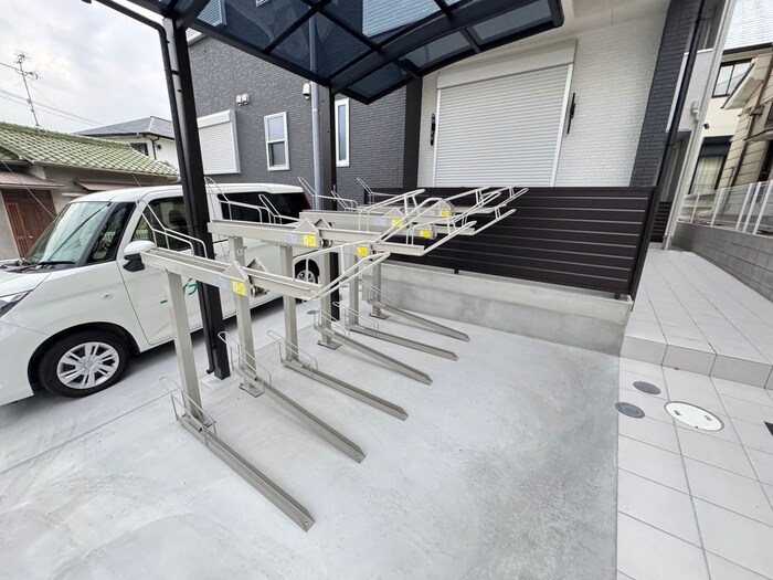 Ａｍｏｕｒ　ｆｌｅｕｒｉｒ若竹の物件外観写真