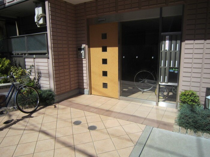 アダ－ジェ小路の物件外観写真