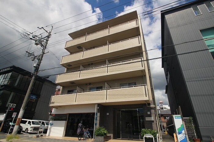 アリュール御池の物件外観写真