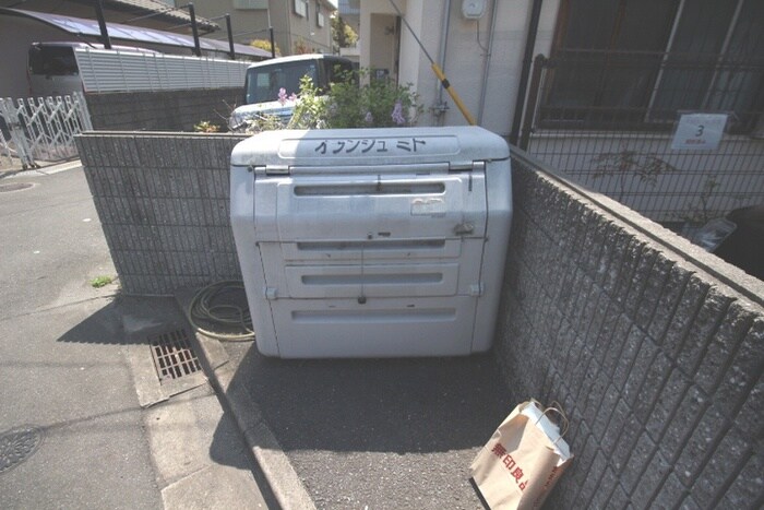 オランジュ弥刀の物件外観写真